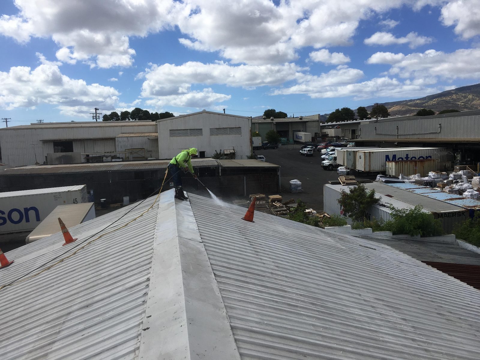 Commercial roof pressure washing on Oahu