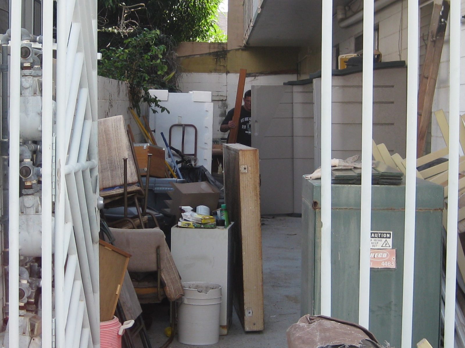 KLS Services | Oahu Junk Removal & Property Maintenance